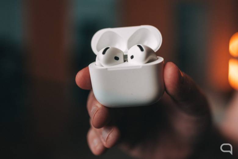 AirPods 4 Headphones